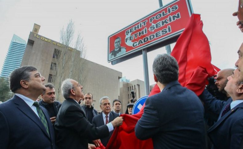 İzmir şehitlerini unutmadı!