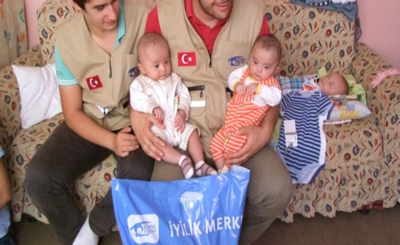 Kimse Yok Mu Derneği tek odalı evde oturan aileye sahip çıktı