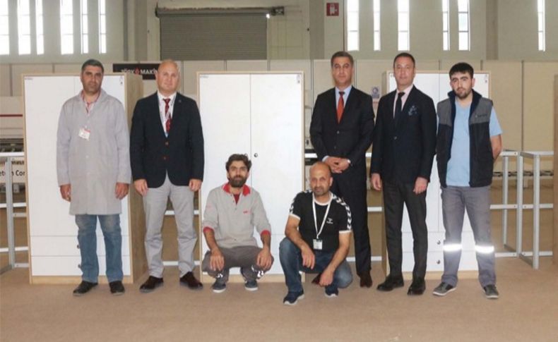 Kimsesiz çocuklar için üretilen dolaplar teslim edildi