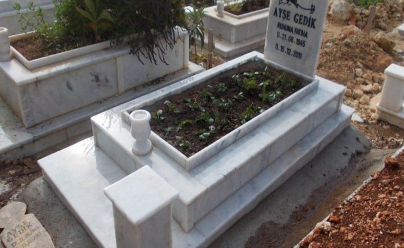 Kimsesizlerin mezarlarını belediye yaptırıyor