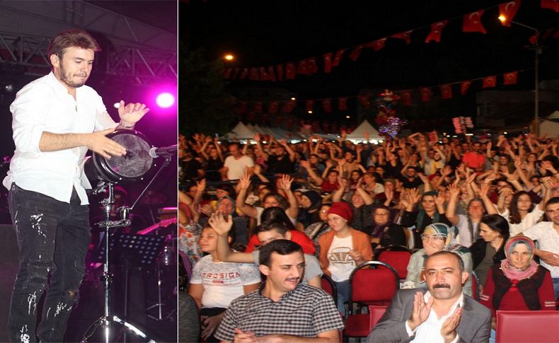 Kınık Hasat Festivali'nde Ceceli rüzgarı