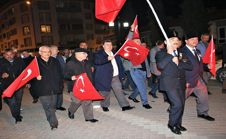 Kınık İdlib şehitleri için tek yürek oldu