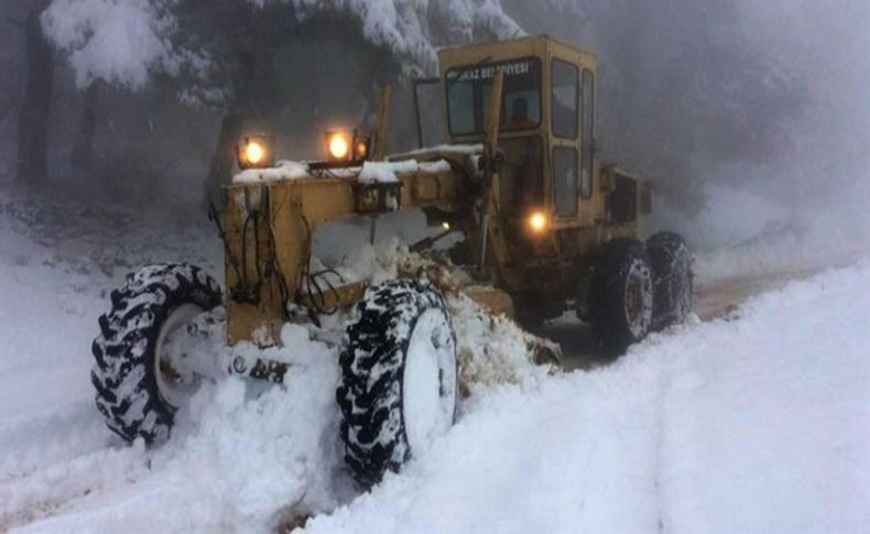 Kiraz'da 17 mahalle yolu açıldı