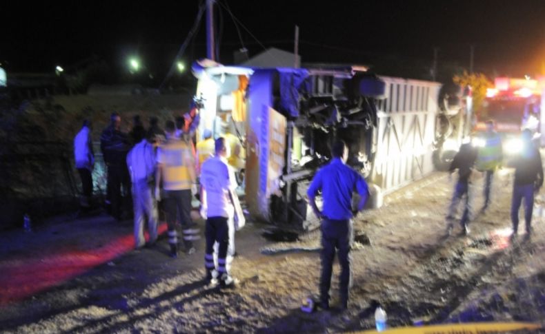 Kırıkkale'de İran otobüsü devrildi: 2 ölü, 27 yaralı