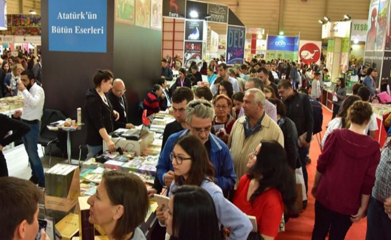 Kitap Fuarı'na yoğun ilgi