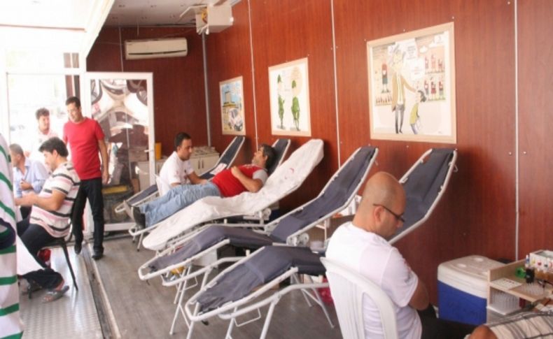 Kızılay, Gülnar'da 100 ünite kan topladı