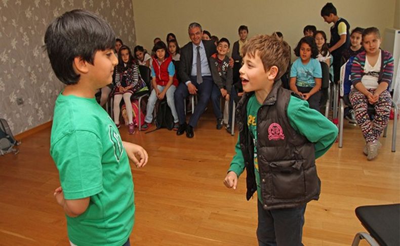 Karşıyaka'da 2 bin 500 kişiye ücretsiz kurs