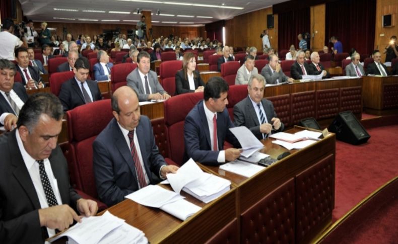 KKTC'de hükümet düştü: Başbakan 3 gün içinde istifasını sunacak
