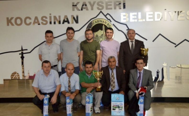 Kocasinan Belediyesi çalışanları, futbol turnuvasında şampiyon oldu