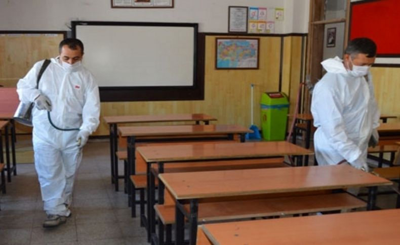 Kocasinan Belediyesi okulları ilaçladı