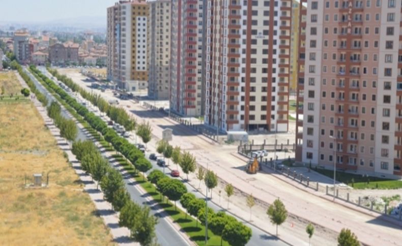 Kocasinan Belediyesi Sümer Mahallesi'nin yollarını asfaltlıyor