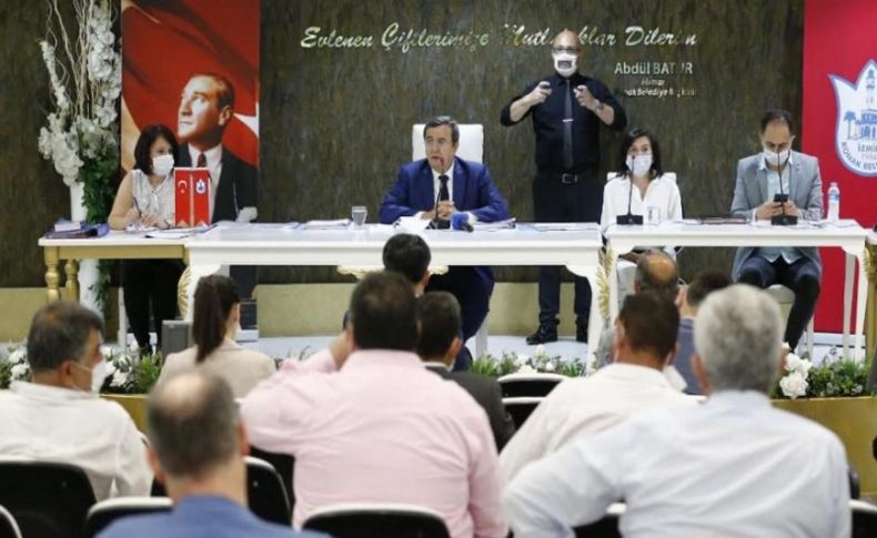 Konak'ta normalleşme sonrası ilk meclis: İş yapmaya geldik