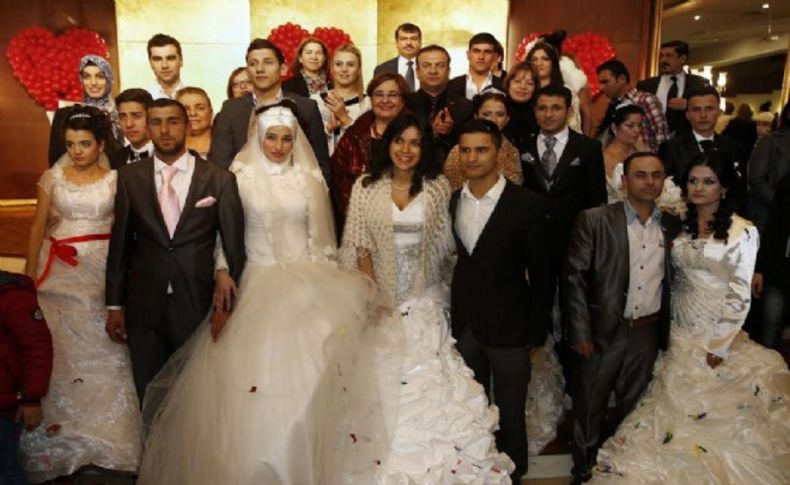Konak'ta 90. yola özel toplu nikah!