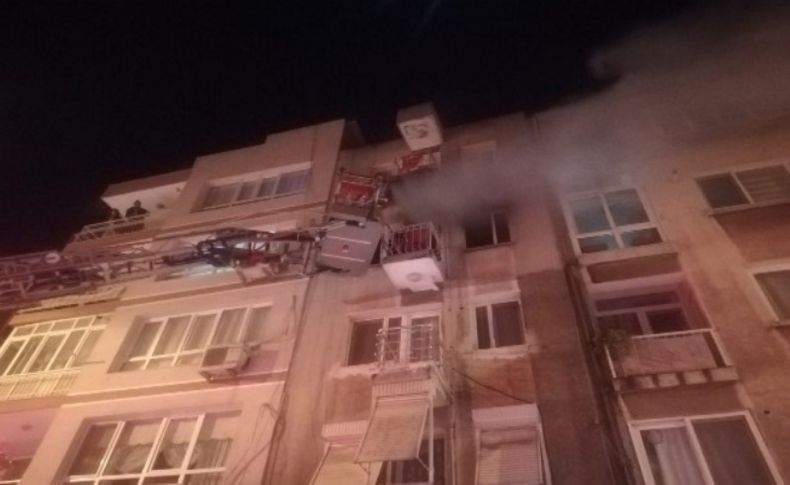 Konak'ta yangın paniği!