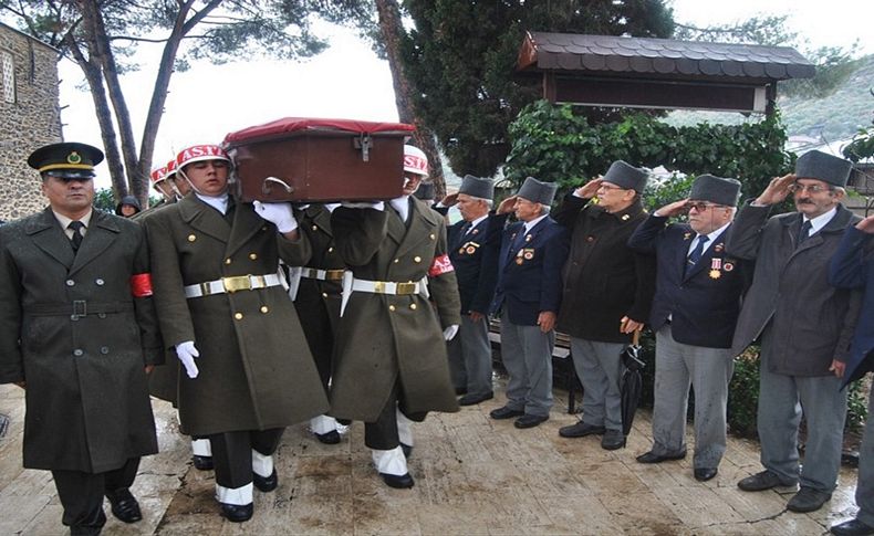 Kore gazisi Hikmet Ali Sarı son yolculuğuna uğurlandı