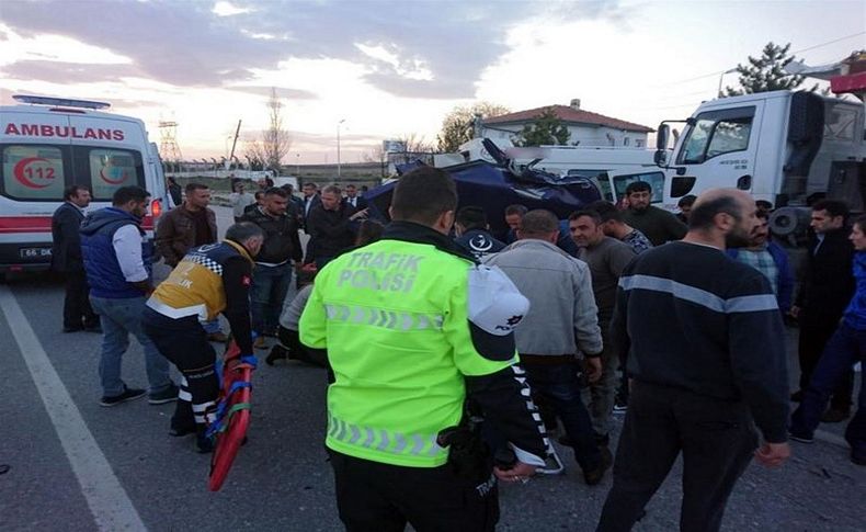 Korkunç kaza... Çok sayıda ölü ve yaralı var