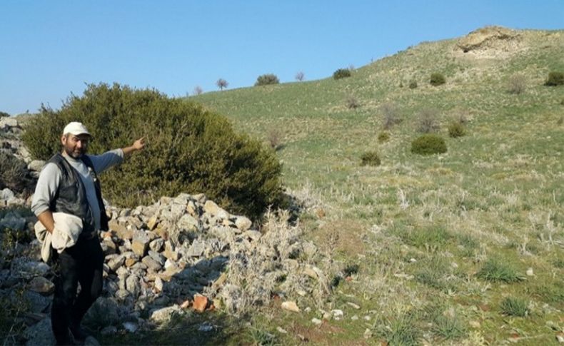 Koyun otlatırken tarihi kalıntı buldu