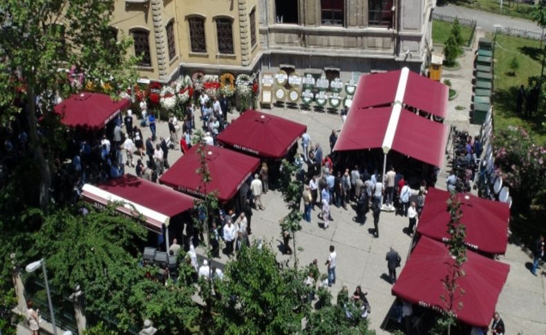 Kozakçıoğlu’nun cenazesi Teşvikiye Camii'nde kılındı