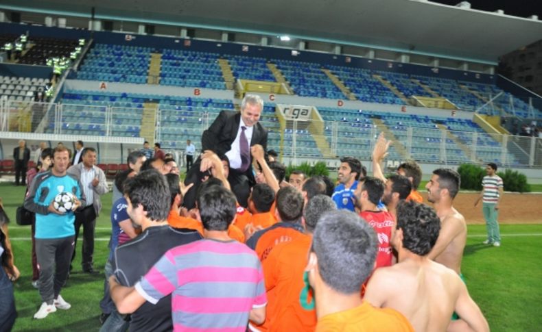Kozan Belediye Spor Bal Ligi’nde