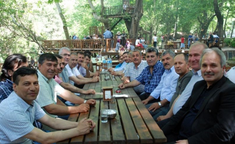 Kozan EML mezunları Dağılcak’ta bir araya geldi