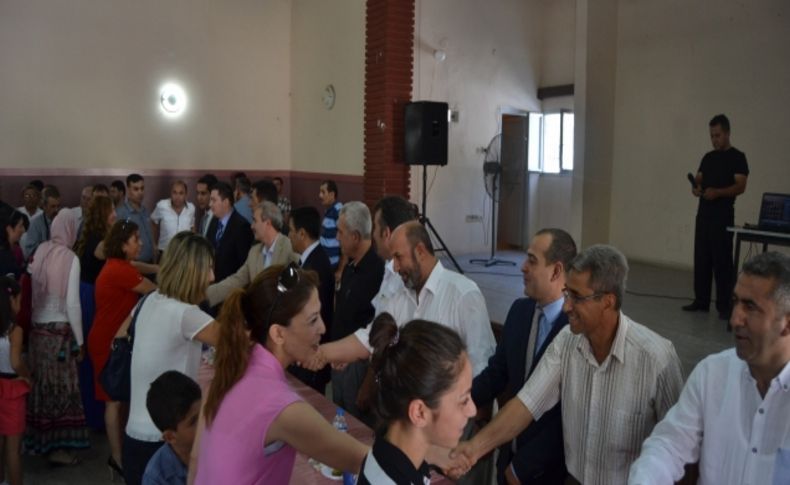 Kozan’da coşkulu bayramlaşma