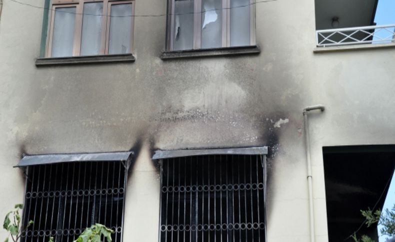 Kozan'da ev yangını hasara neden oldu