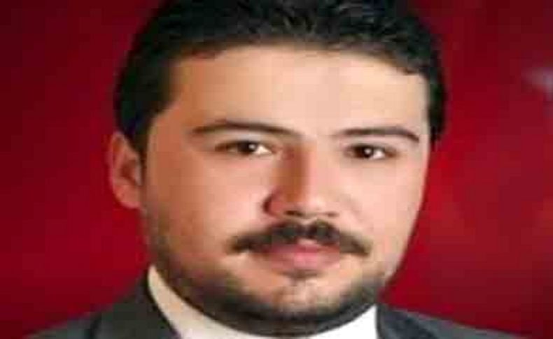 Küpoğlu, partideki görevi ve parti üyeliğinden istifa etti
