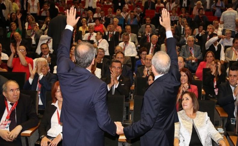CHP'de olağanüstü kurultay için İzmir'den ilk imzalar