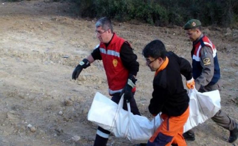 Kütahya'da Minibüs, Kamyonla Çarpişti: 8 Ölü, 3 Yarali (4)