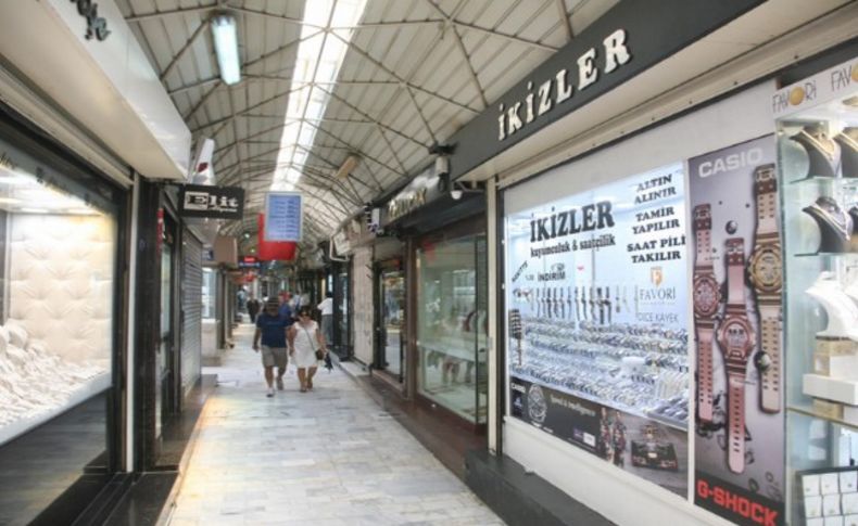 Kemeraltı kuyumcuları da Ramazan orucunda: Esnaf kan ağlıyor