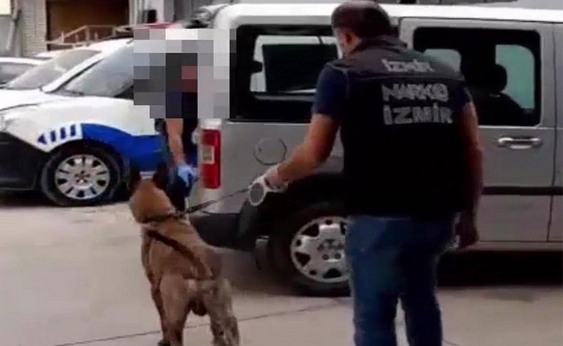 Leon yakıt deposundaki eroini buldu