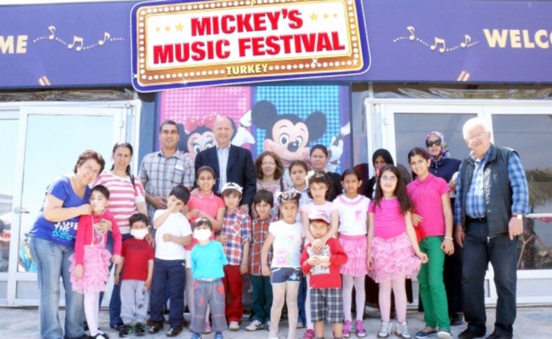 Lösemili çocuklara Disney morali