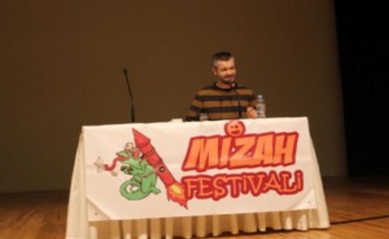 Her komik olan karikatür olmaz