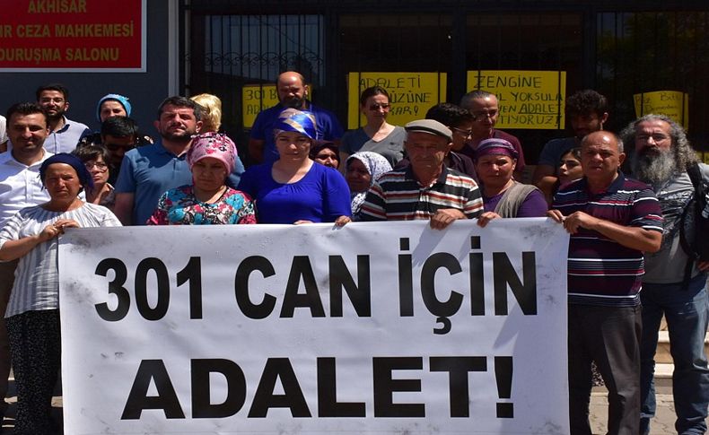 Madenci yakınları duruşma salonu önünde nöbette