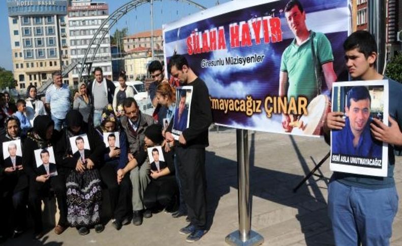 Maganda Kurşunuyla Ölen Davulcu Için Arkadaşlari 'silaha Hayir' Dedi