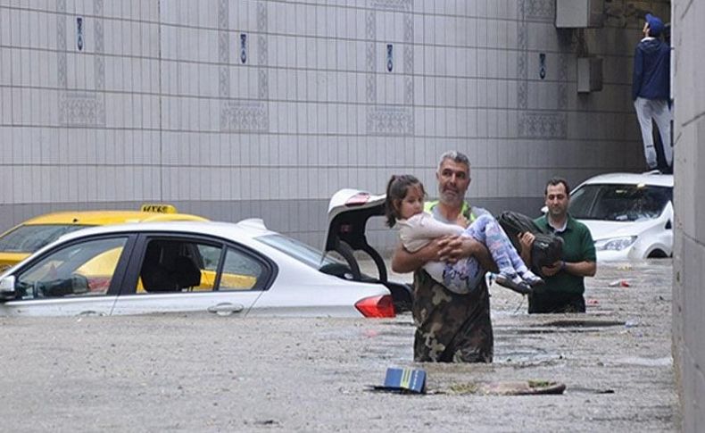 Mahsur kalanları tek tek omuzunda o kurtardı