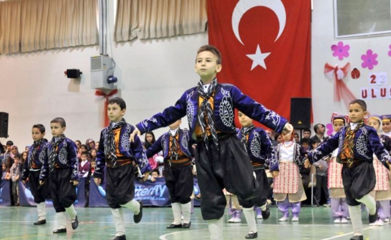 Mamak’ta sahne ye çocuklar çıktı