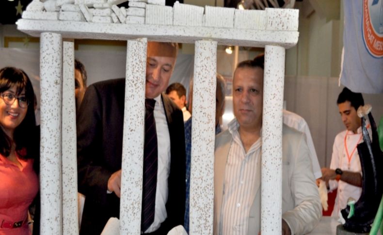 Manavgat susamı, susamlı Apollon Tapınağı maketiyle tanıtılıyor
