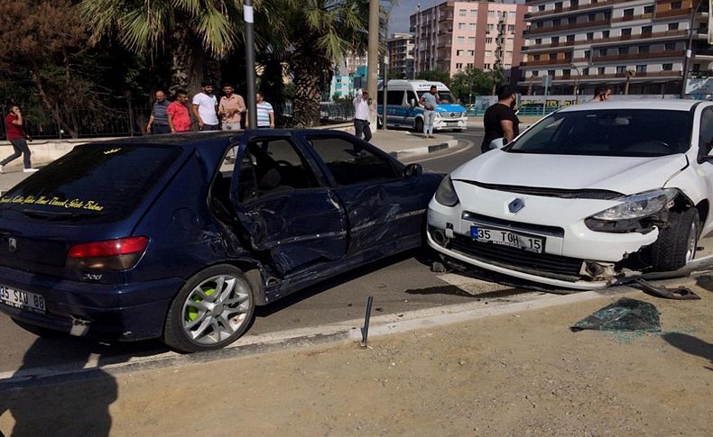 Manisa'da trafik kazası: 1'i çocuk 3 yaralı