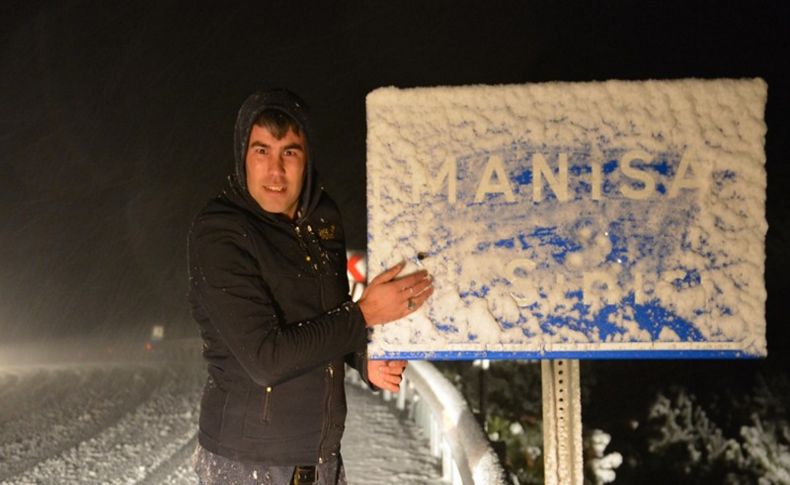 Manisa'ya mevsimin ilk karı yağdı