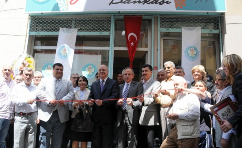 Manisa'da dar gelirliler alışverişi Gıda Bankası'ndan yapacak