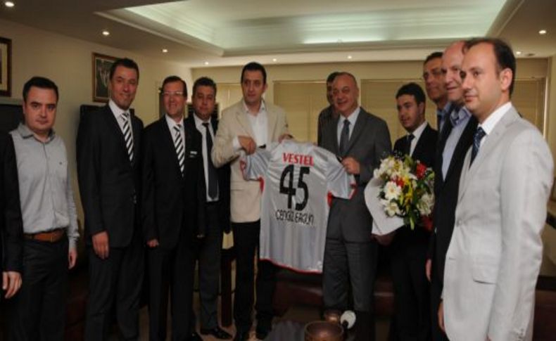 Manisaspor yönetimi Manisa Belediyesi’ni ziyaret etti