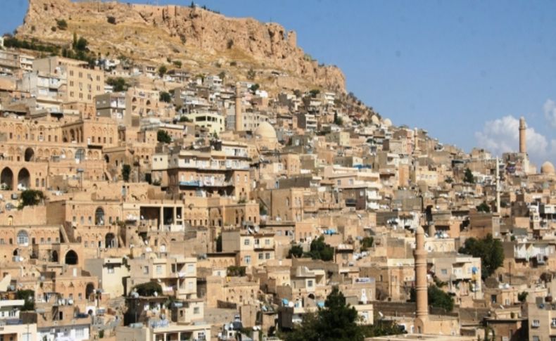 Mardin sokaklarını sirk sanatçıları renklendirecek