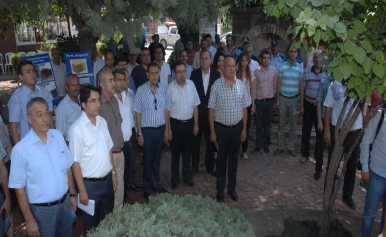 Marmara depreminde hayatını kaybedenler Ceyhan'da anıldı