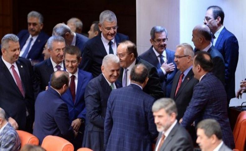 Meclis'te Yıldırım'a yoğun ilgi