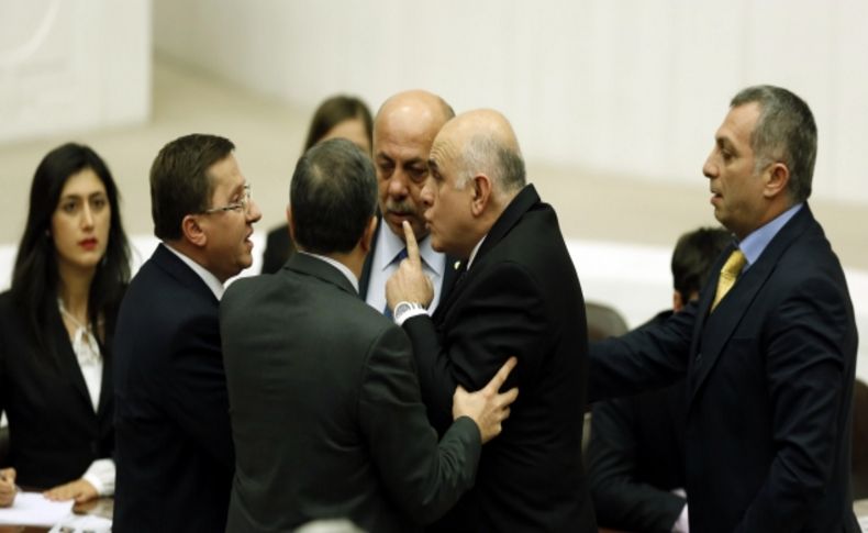 Meclis'te MHP ile AK Parti milletvekilleri arasında tartışma