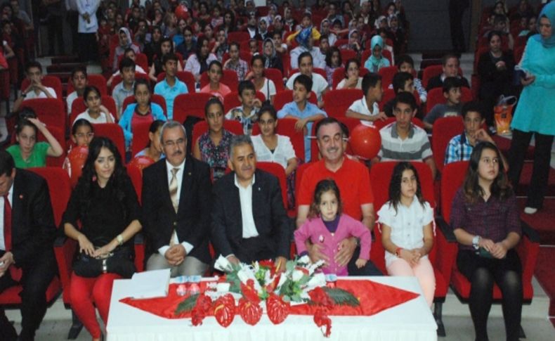 Melikgazi Çocuk Meclisi'ne 2 bin 100 öğrenci kayıt yaptırdı