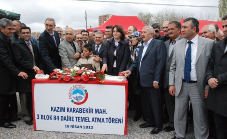 Melikgazi'de yeni sosyal konutların temeli atıldı