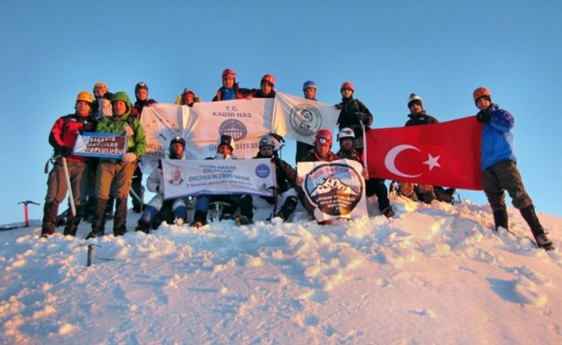 Melikşah Dağcılık Kulübü'nden Erciyes'e zirve tırmanışı