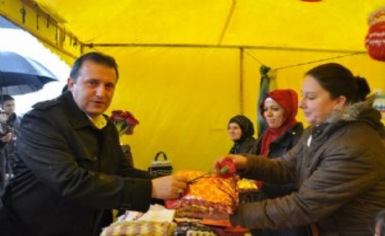 Menderes'te 8 Mart kutlandı